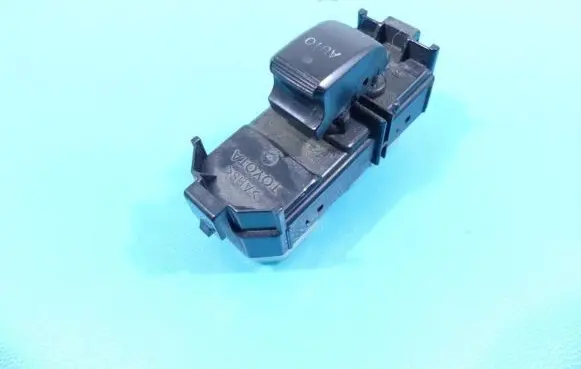Toyota Land Cruiser (J120) Electric window control switch 84030-60020 IMPRK1305233