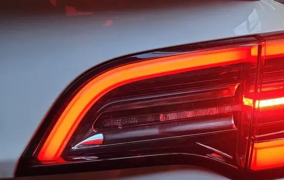 Tesla Model 3 Rear/tail lights 1077402-00-0 IMPRK1435949