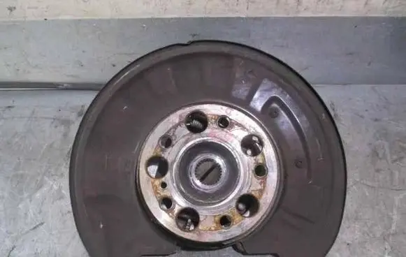 Mercedes-Benz E C207 W207 Rear wheel hub spindle/knuckle A2043500441 A2309810127