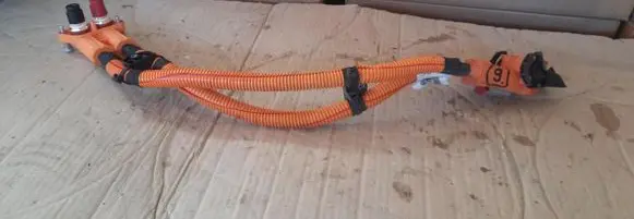 Peugeot 208 II High voltage cable 9832922980