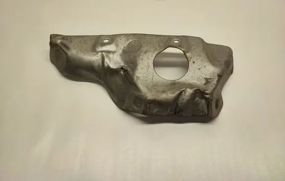 Ford Explorer VI Heat shield in engine bay 8D328