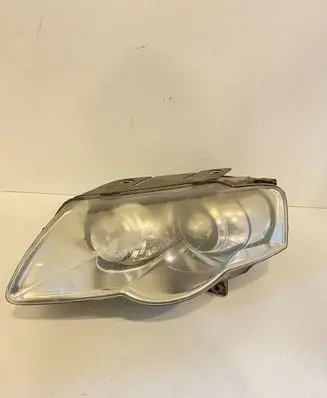 Volkswagen PASSAT B6 Headlight/headlamp 3C0941751K