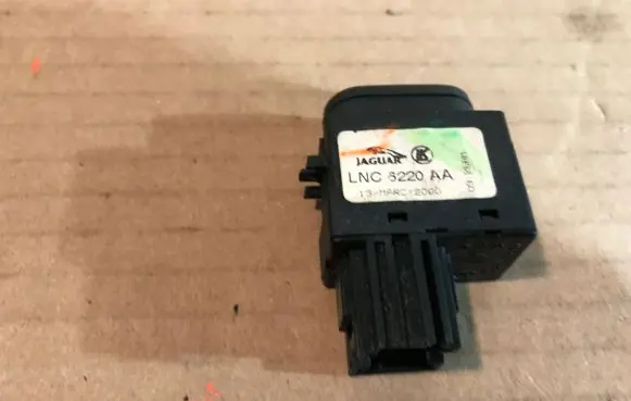 Jaguar XJ X308 Other switches/knobs/shifts LNC6220AA