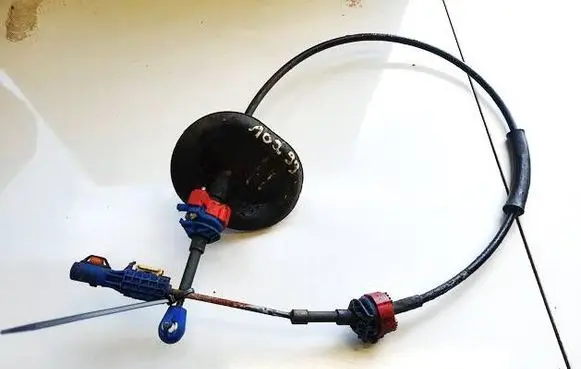 Gear shift cable linkage