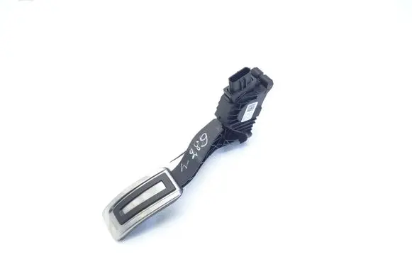 Volkswagen Golf VII Accelerator throttle pedal 5Q1723503H 6PV010621