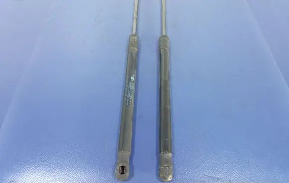 Citroen C3 Shock absorber/damper mounting bracket 9639853880