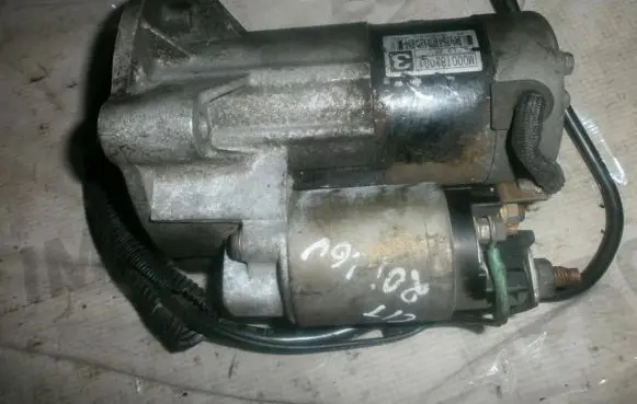 Peugeot 406 Starter motor m00t82081