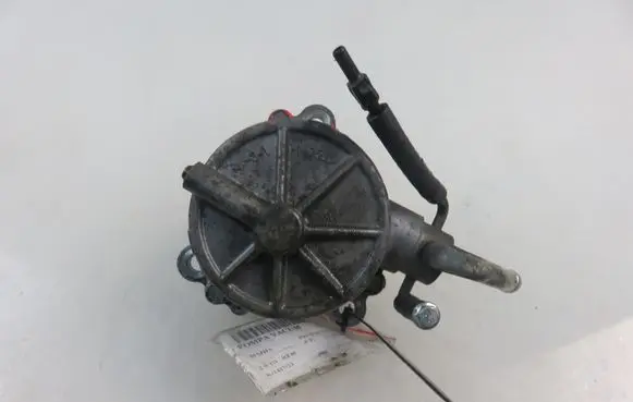 Mazda Premacy Vacuum pump X2T58171A RF4F18G00