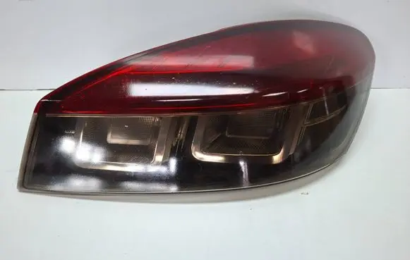 Renault Megane III Rear/tail lights S27639880 265500008R