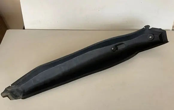 Mercedes-Benz CLA C117 X117 W117 Fender end trim A1178890000