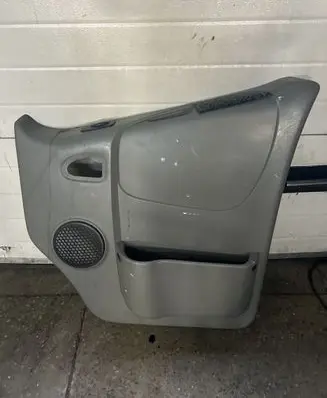Opel Vivaro Front door card panel trim