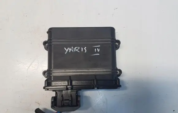 Toyota Yaris XP210 Other control units/modules 89680-K0010