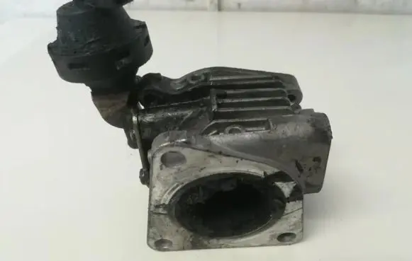 Alfa Romeo 166 Throttle valve 46767695
