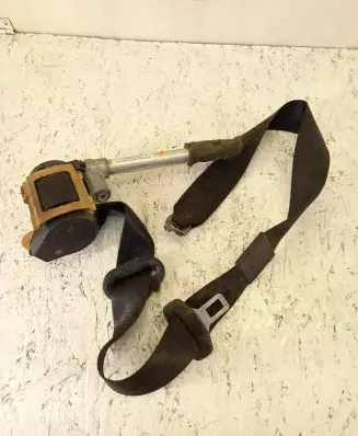 Audi A6 S6 C4 4A Front seatbelt 4A0857706AE