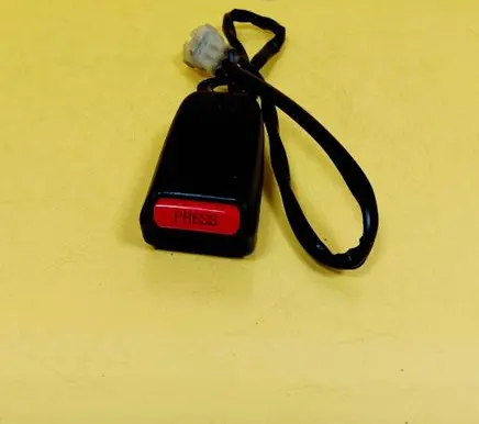Suzuki Baleno EG Front seatbelt buckle 