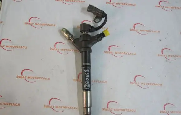 Lexus IS 220D-250-350 Fuel injector 23670-26011