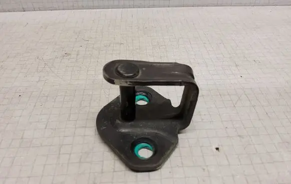 Volkswagen Transporter - Caravelle T5 Sliding door lock loop/hook striker 0411107