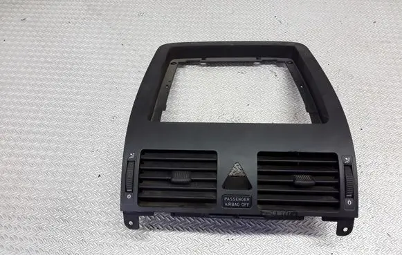 Volkswagen Touran I Dash center air vent grill 1T1819728A