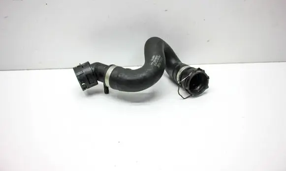 Audi Q7 4L Engine coolant pipe/hose 7L8122101D