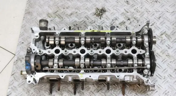 Toyota Verso Engine head 