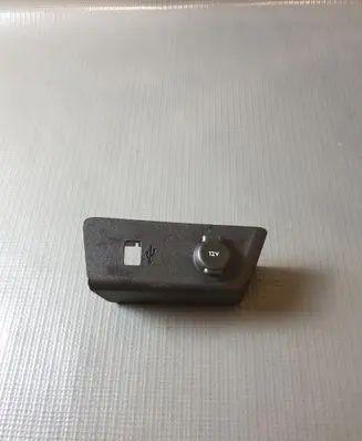 Opel Mokka B 12 V Socket (front) 9830788680