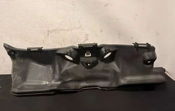 BMW X5 G05 Other engine bay part 7424940