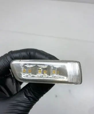 Audi A8 S8 D3 4E Front fender indicator light 4E0949127