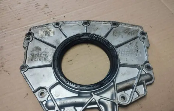 Jeep Grand Cherokee (WK) Timing belt guard (cover) 7255379