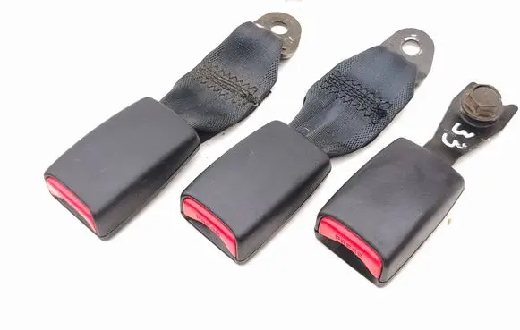 Rear seatbelt buckle