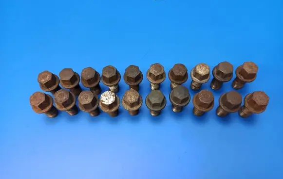 Mercedes-Benz E C207 W207 Nuts/bolts M14X15X50