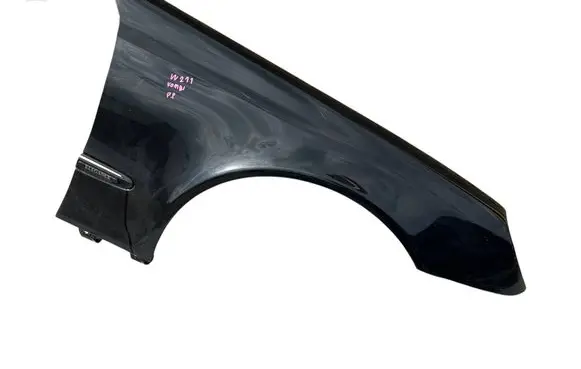 Mercedes-Benz E W211 Fender 