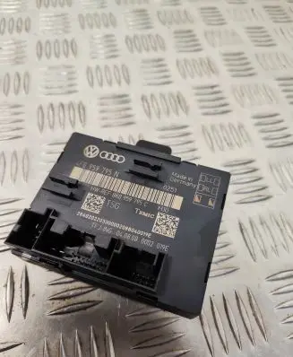 Audi Q7 4L Door control unit/module 4F0959795N
