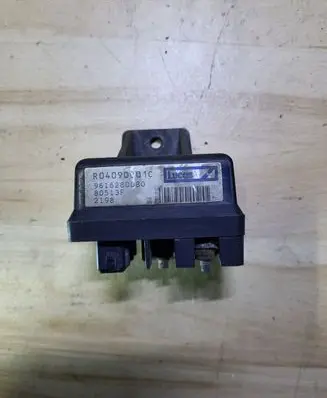 Peugeot 206 Glow plug pre-heat relay 3916280080 80513F