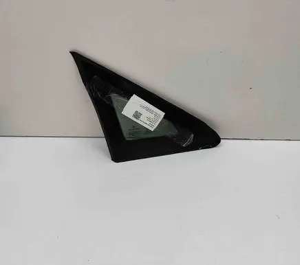 Mercedes-Benz Vito Viano W447 Front door vent window glass four-door 43R000016 A4476730405