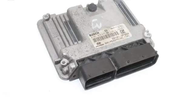 Hyundai ix35 Engine control unit/module 0281016675 391012F250