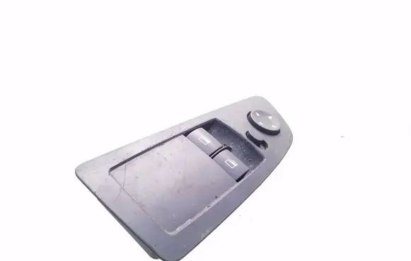 BMW 1 E81 E87 Electric window control switch 6952006