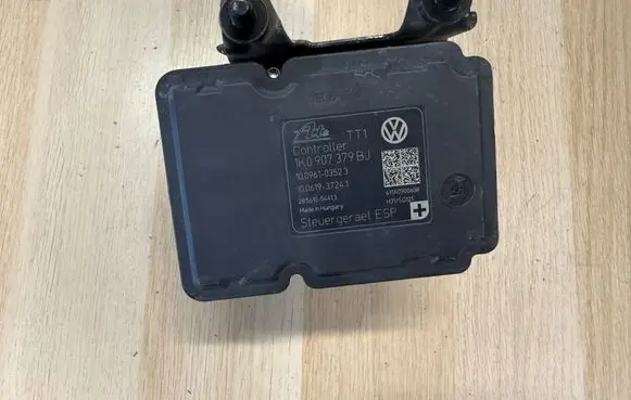 Seat Leon (5F) ABS Pump 1KO907379BJ