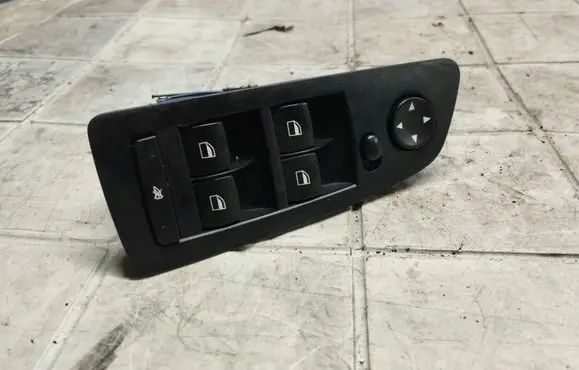 BMW 1 E81 E87 Electric window control switch 915549101