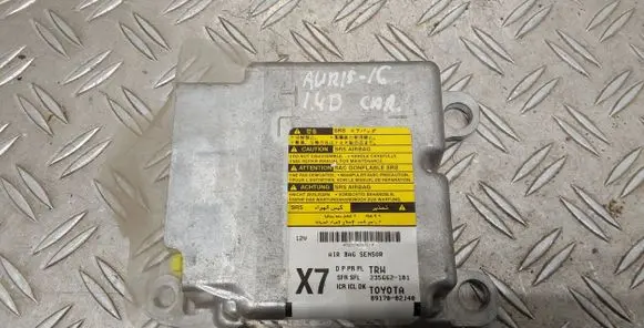 Toyota Auris E180 Airbag control unit/module 8917002J40