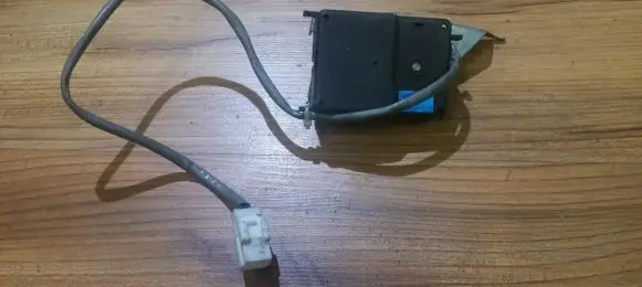 Mazda MX-6 Air flap motor/actuator HB600GA5RA