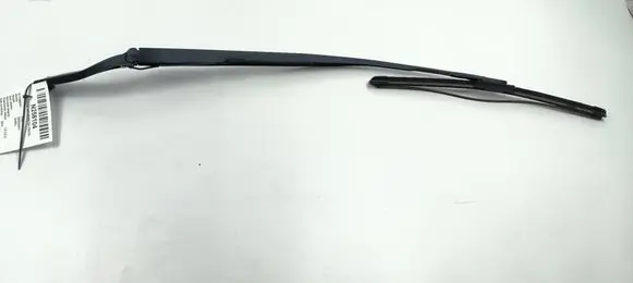 Front wiper blade arm