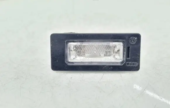 Audi Q5 SQ5 Number plate light 8T0943021