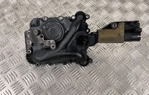 Audi A4 S4 B8 8K Breather valve 06E103547