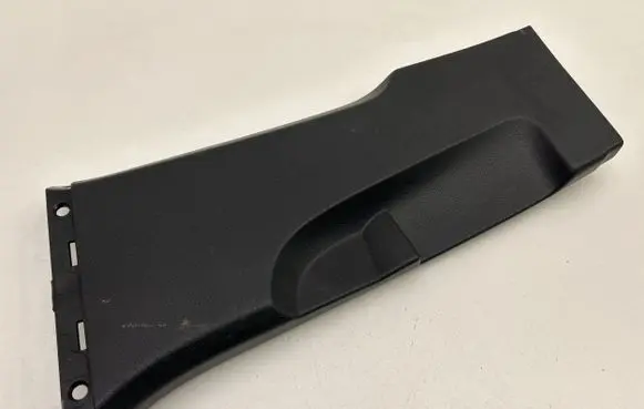 Audi Q3 F3 (B) pillar trim (bottom) 83A867239 F02716006