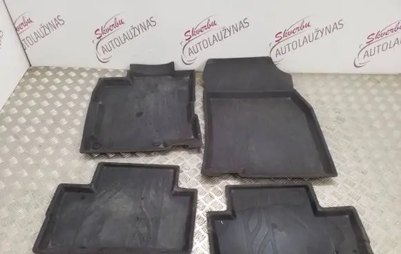 Renault Kadjar Car floor mat set 8201495015 8201574567