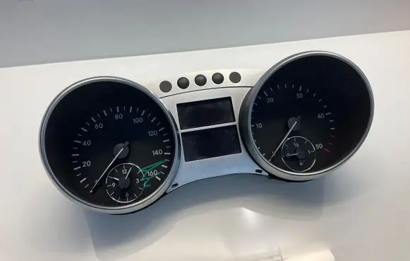 Mercedes-Benz ML W164 Speedometer (instrument cluster) A2515402748 A2515407511 A2515420521