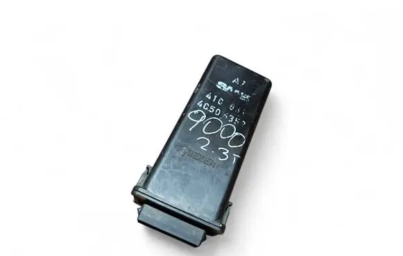 Saab 9000 CS Central locking relay 4102851 40505359