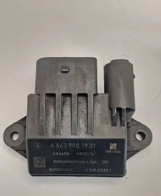 Mercedes-Benz E W213 Glow plug pre-heat relay A6429007901 16055015521 E2110021040