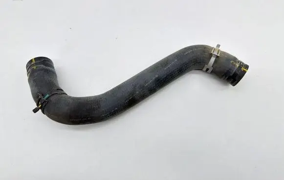 Subaru Legacy VII Engine coolant pipe/hose