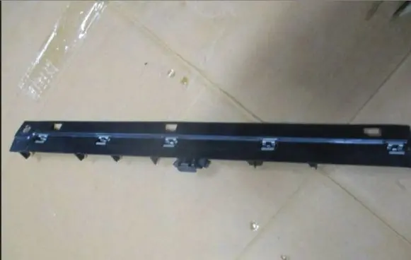 Mercedes-Benz ML W164 (B) pillar trim (bottom) A1646803535